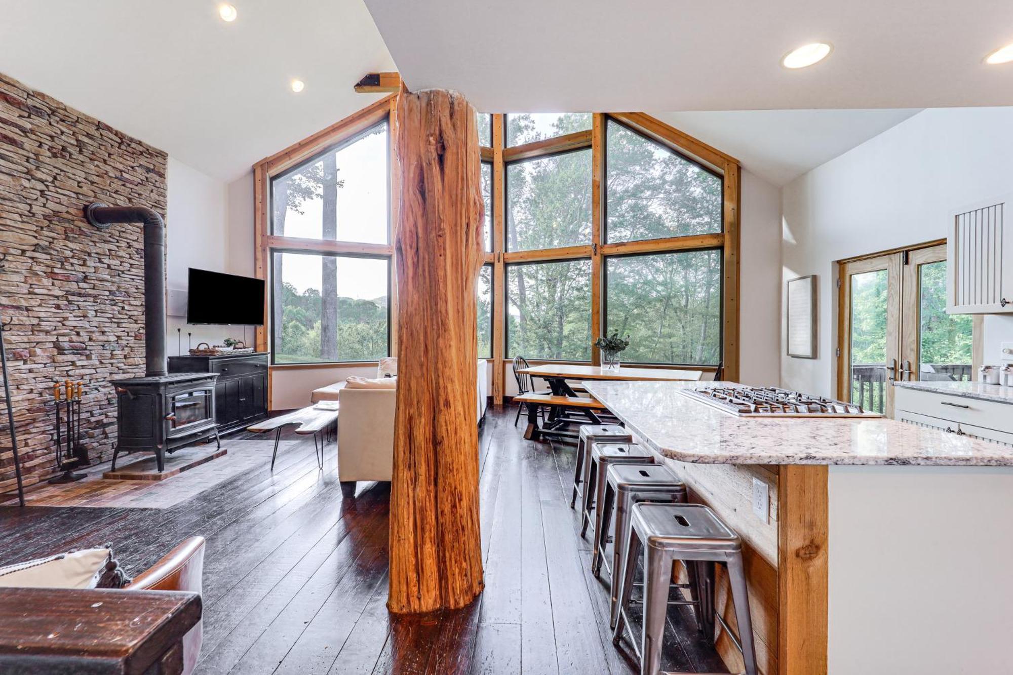 Luxe Appalachian Mountain Cabin With Hot Tub, Views Warrensville Kültér fotó